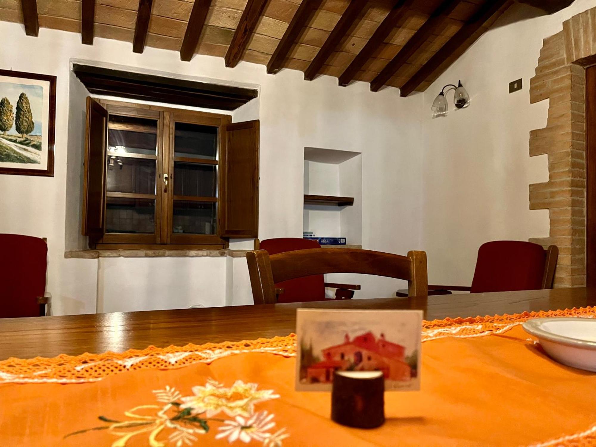 Agriturismo Le Querciole In Val D'Orcia バーニョ・ヴィニョーニ 部屋 写真